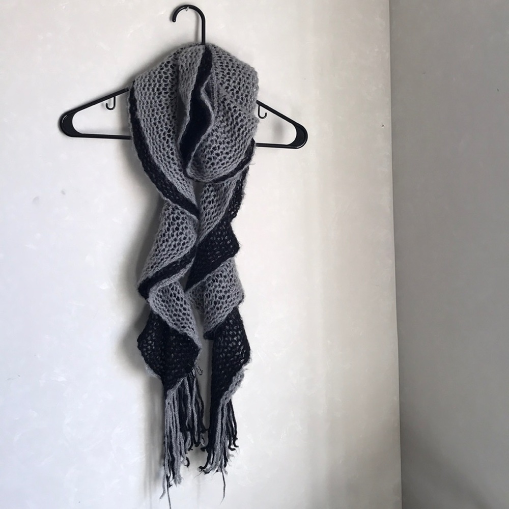 Gray + black scarf